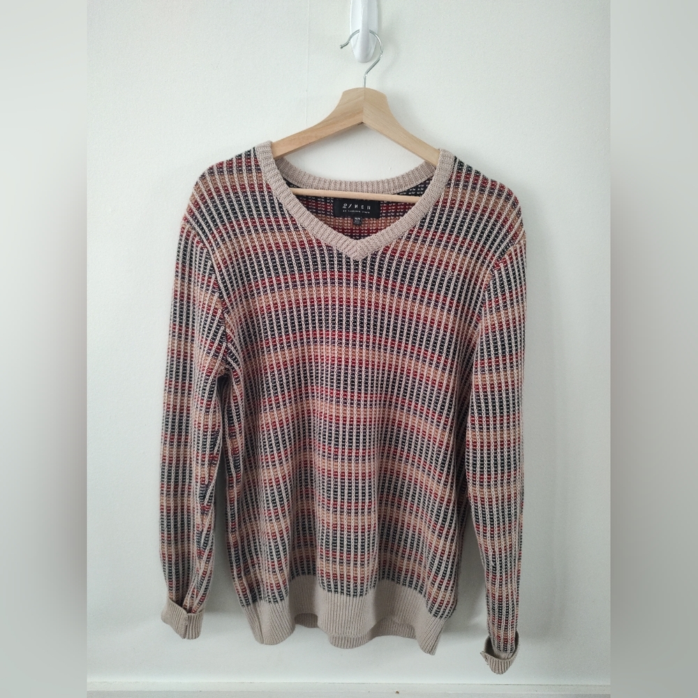 Multicolor V-Neck Sweater - Picture 11 of 11